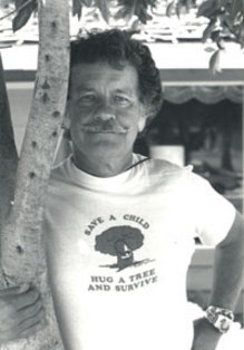 page67_ab-hugging-tree-1985